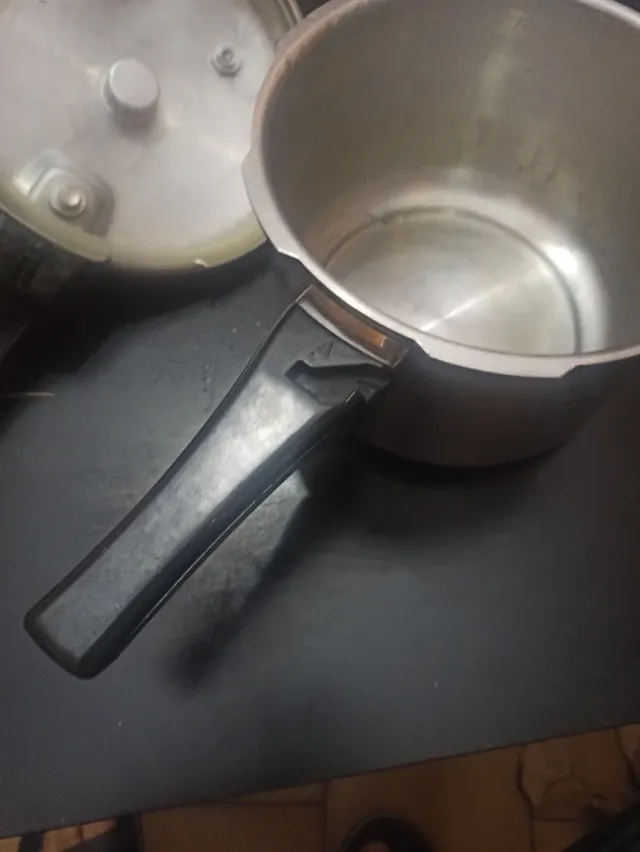 Pentola a pressione Oya