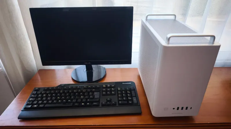 Ordenador sobremesa ASUS Windows 11