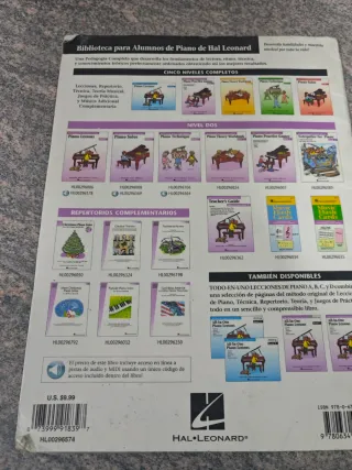 Lecciones de Piano Libro 2 Hal Leonard
