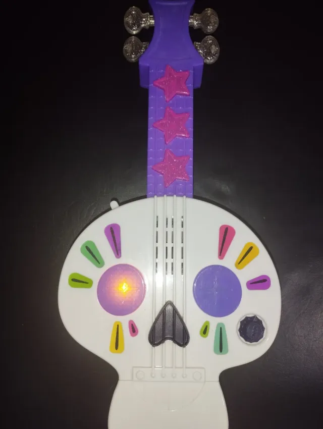 Guitarra Vampirina