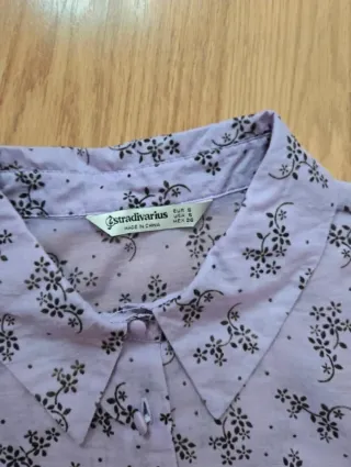 Camisa Lila Estampado Flores Stradivarius T.S