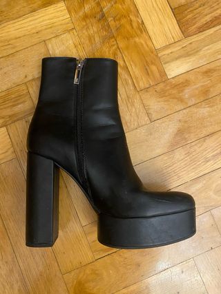 Botín Zara Negro Plataforma