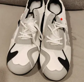 Zapatillas Deportivas Blancas Con Gris Importadas