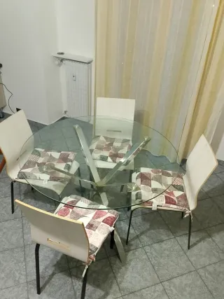 Tavolo rotondo vetro + 4 sedie