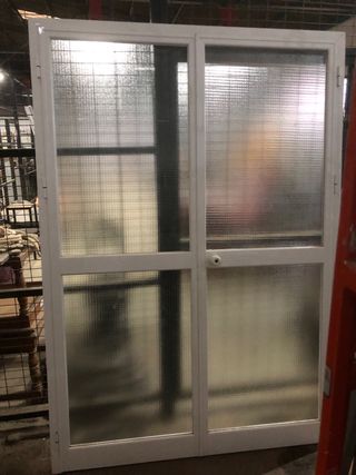 Puerta aluminio y cristal