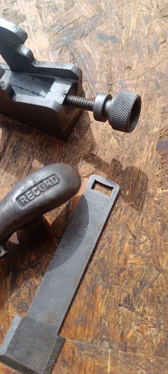 Cepillo carpintero Record 77A