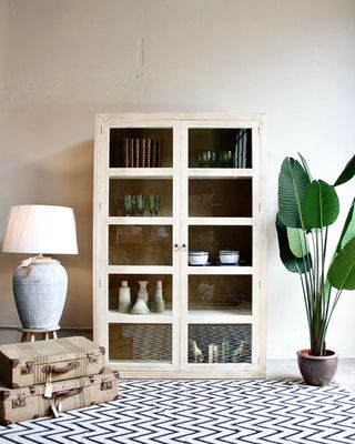 MUEBLE VITRINA XL A MEDIDA