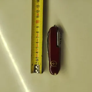 Coltellino multifunzione rosso