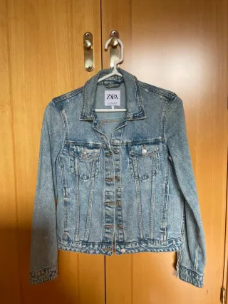 Cazadora vaquera Zara Talla S
