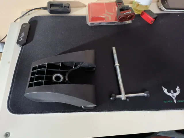 Thrustmaster anclaje para volante