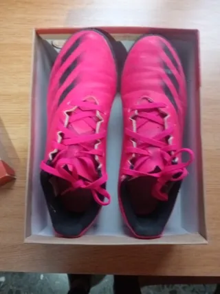 Deportivas fútbol sala niña rosa