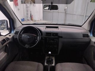 Ford Tourneo Connect larga 1.8 tdci con bola  2006
