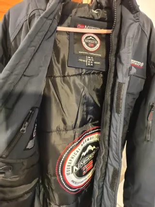 Abrigo Geographical Norway Negro Nuevo