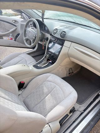 Mercedes-Benz Clase CLK 270 CDI. Aut. Elegance.