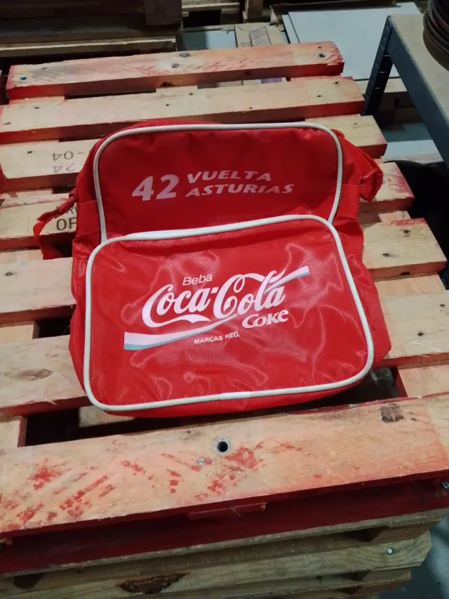 Bolsa Coca-Cola Vuelta Asturias 42