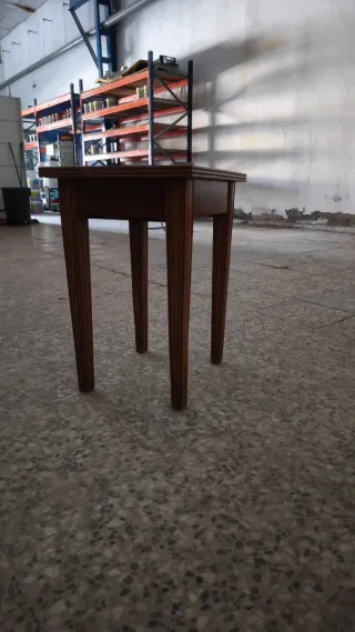 Mesa auxiliar de madera Mexita