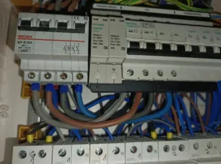 SERVICIO TÉCNICO DE FONTANERÍA ELECTRICISTA 24/7