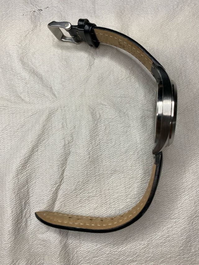 Reloj LIP Classics Cuarzo Esfera Negra Hombre