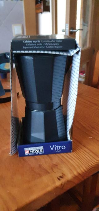 Cafetera Italiana Monix Vitro Noir 12 Tazas