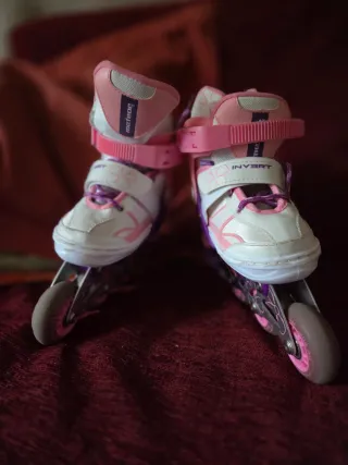 Patines en línea infantiles rosas morados y blanco