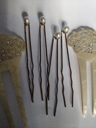 Peinetas decoradas con perlas