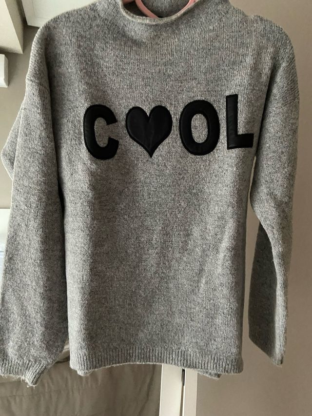 Jersey gris con corazón y letras COOL