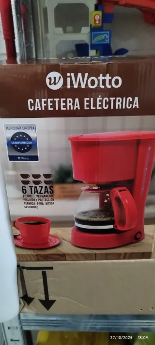 Cafetera Eléctrica iWotto 6 Tazas