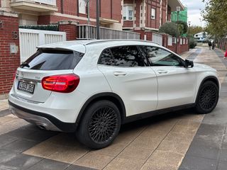 Mercedes-Benz GLA 2015