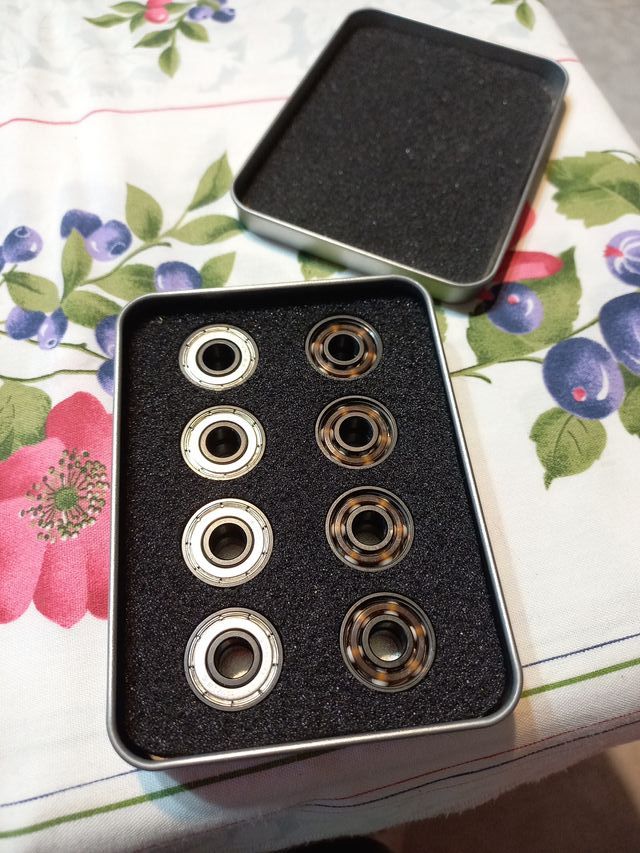 16 cuscinetti ceramici ibridi 608Z