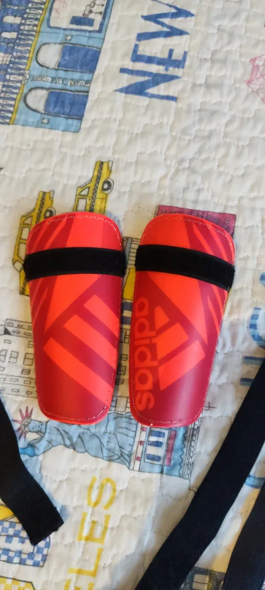 Espinilleras Adidas Rojas