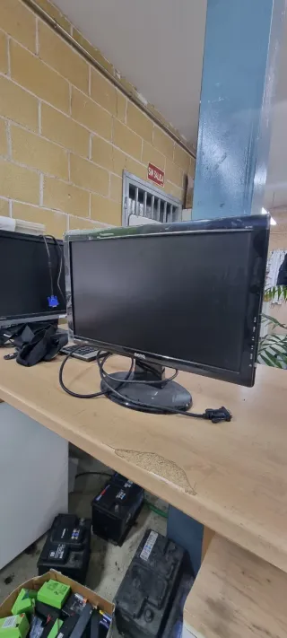 Monitor BenQ LCD 18.5 Negro