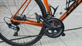Bicicleta de carretera Giant TCR Naranja