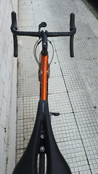 Bicicleta de carretera Giant TCR Naranja