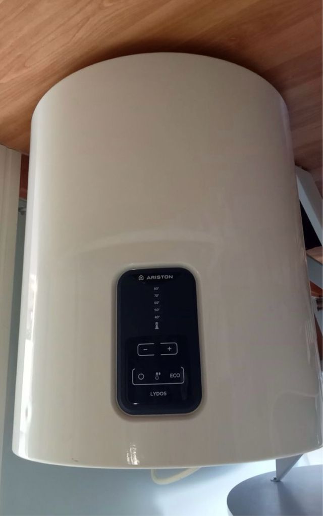 Termo Ariston Lydos Eco Blue 50L + Soporte