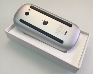 Magic Mouse 2 Apple - Ratón de batería integrada  