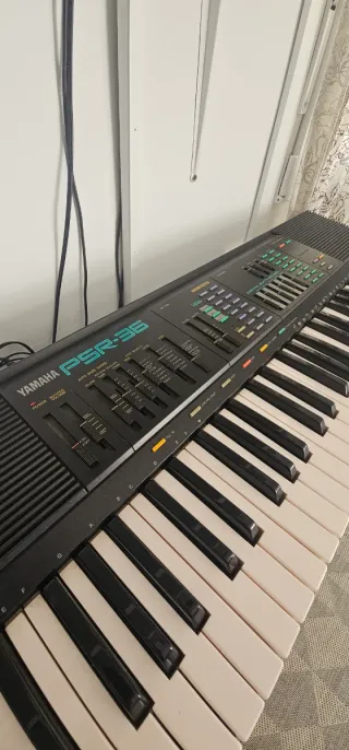 Yamaha PSR-36 Sintetizador Digital Vintage FM