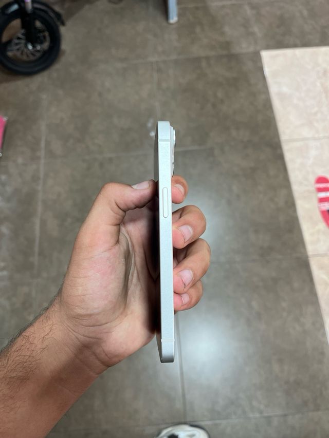 iPhone 14 Blanco