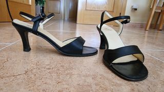 Sandalias de verano color negro marca Alex Silva