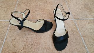 Sandalias de verano color negro marca Alex Silva