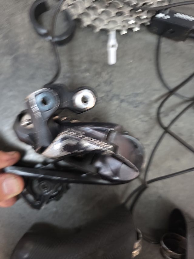 Grupo Shimano Ultegra R8050 Di2 Electrónico