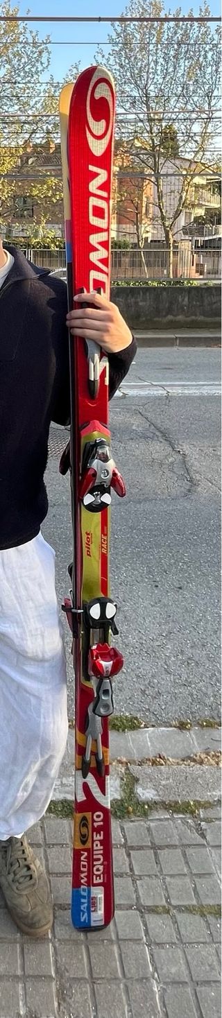 Esquis Salomon.