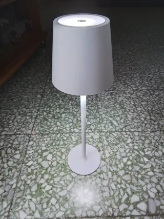 Lampada LED da scrivania