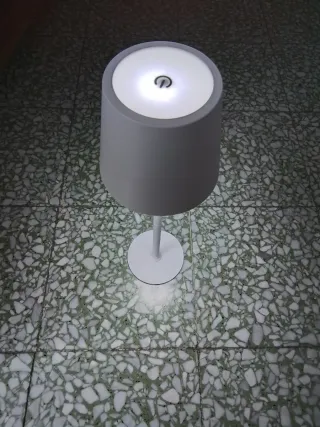 Lampada LED da scrivania