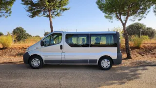 Nissan Primastar 9 Plazas