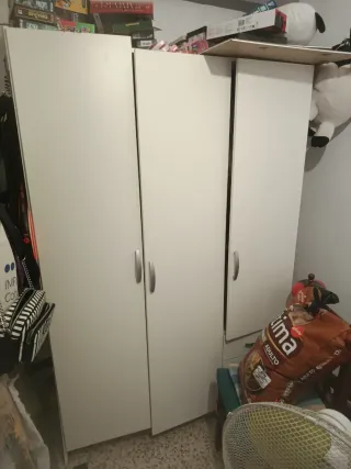 Armario blanco dormitorio