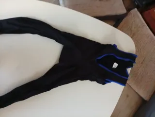 Ropa Ciclismo Negra con Ribete Azul