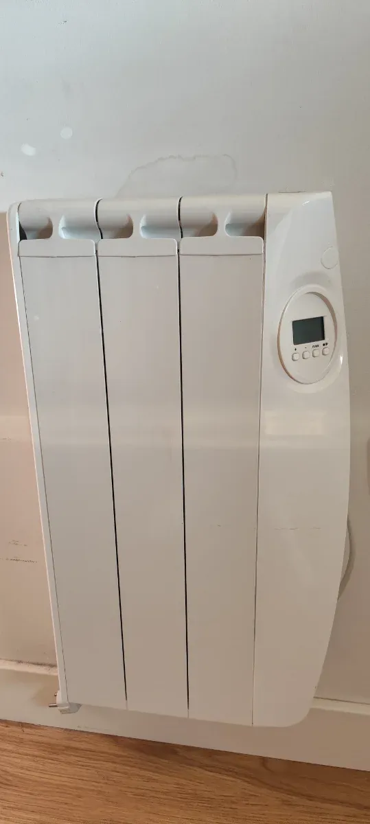 Calefactor económico blanco de tres elementos