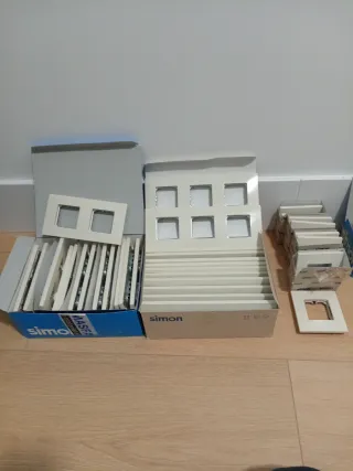 Material Eléctrico SIMON 27