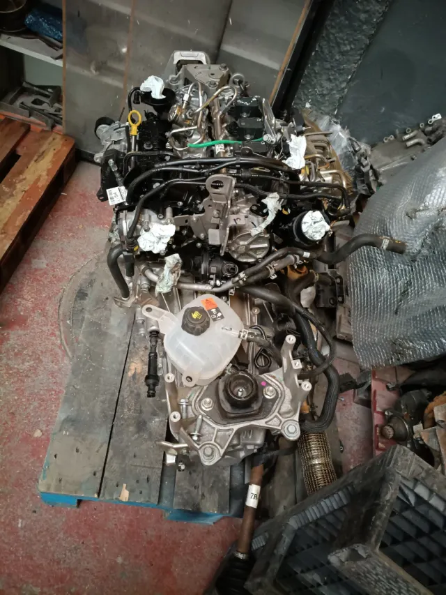 Motor Nissan Qashqai de 2024 con 8000kms.140cv