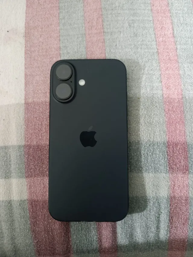 iPhone 16 Negro